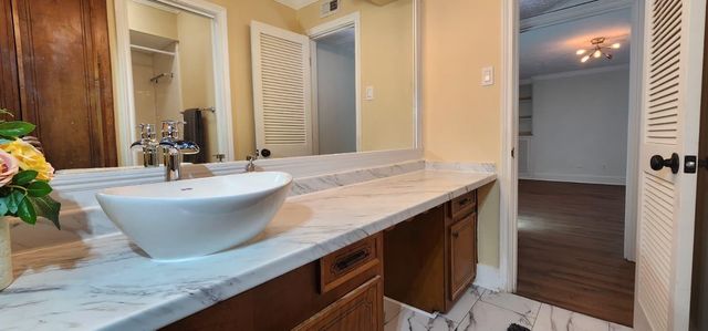 2727 Briarhurst Drive 1, Houston, TX 77057