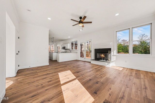 6 Timbercreek Court, Durham, NC 27712