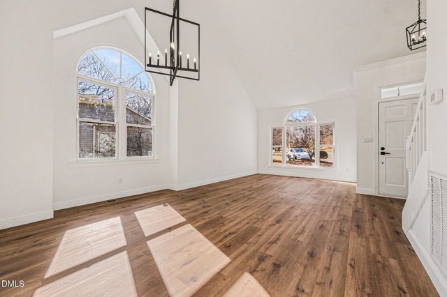 6 Timbercreek Court, Durham, NC 27712