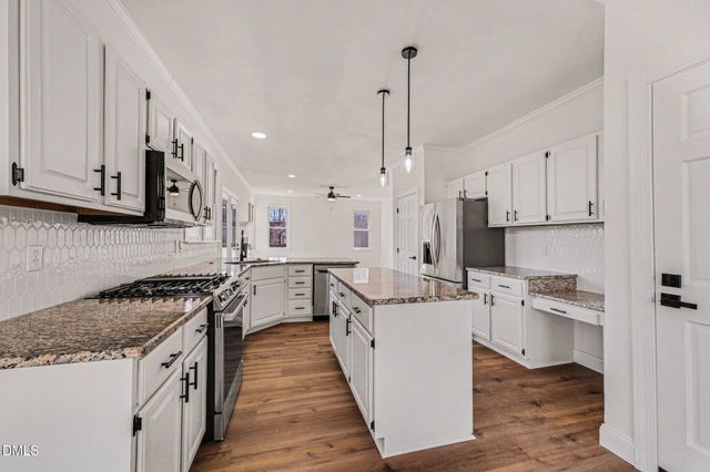 6 Timbercreek Court, Durham, NC 27712