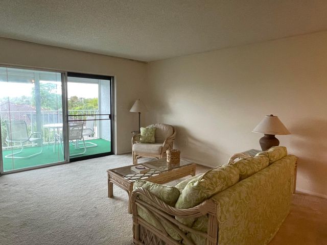 4629 Poinciana Street Apt 409, Lauderdale-By-The-Sea Apt 409, Fort Lauderdale, FL 33308