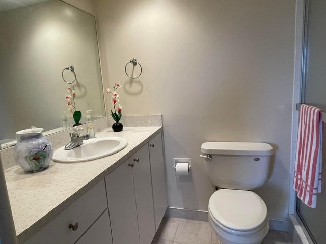 4629 Poinciana Street Apt 409, Lauderdale-By-The-Sea Apt 409, Fort Lauderdale, FL 33308