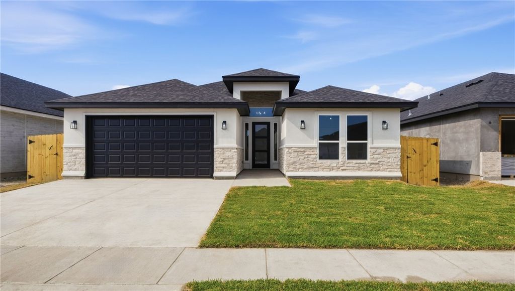 1810 Spoonbill Dr, Portland, TX 78374