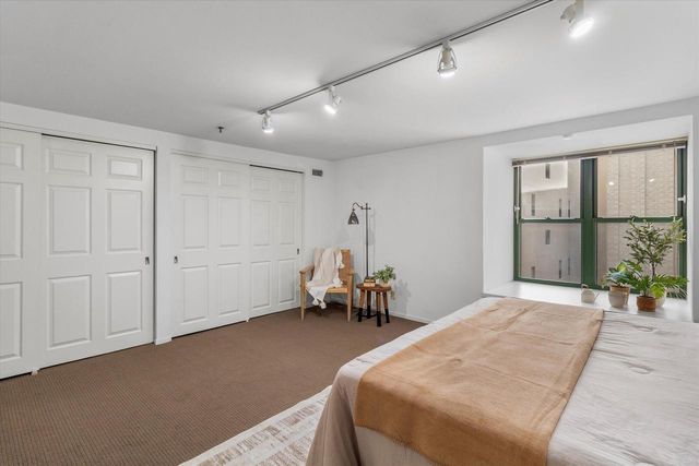 270 E Highland AVENUE #616, Milwaukee, WI 53202