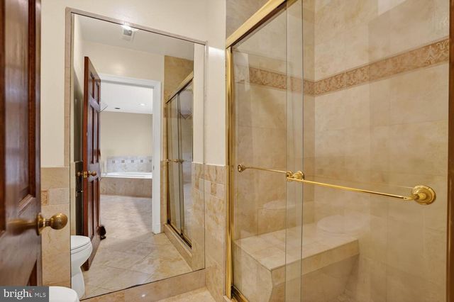 905 FALLS BRIDGE LN, Great Falls, VA 22066