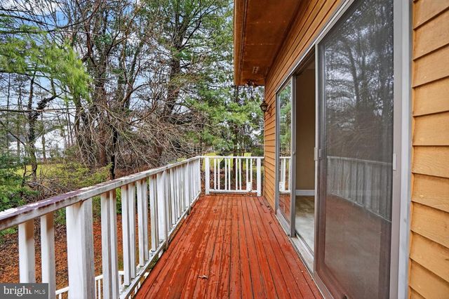 905 FALLS BRIDGE LN, Great Falls, VA 22066