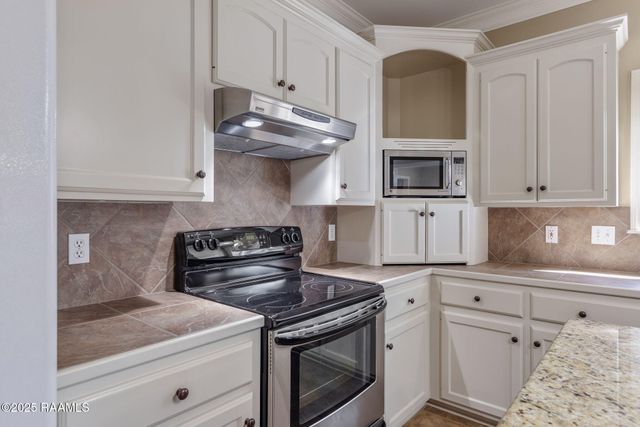 910 Canberra Road, Lafayette, LA 70503