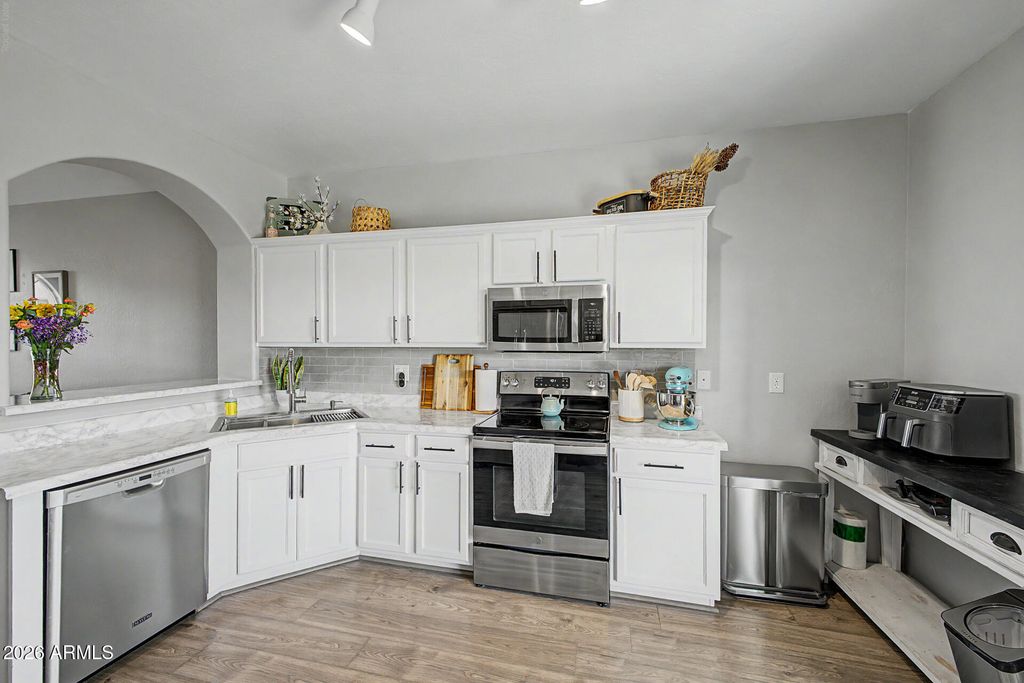 8415 E PERALTA Avenue, Mesa, AZ 85212 — exterior