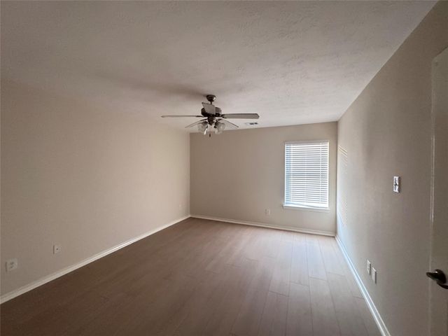 6718 Chester Oak Drive, Houston, TX 77083