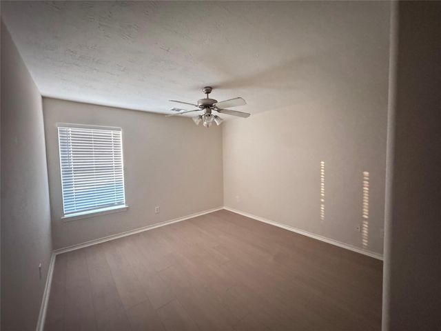 6718 Chester Oak Drive, Houston, TX 77083