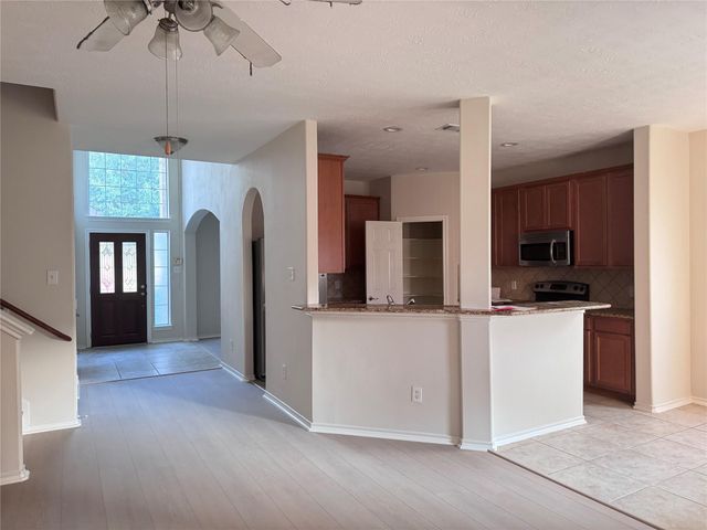 6718 Chester Oak Drive, Houston, TX 77083