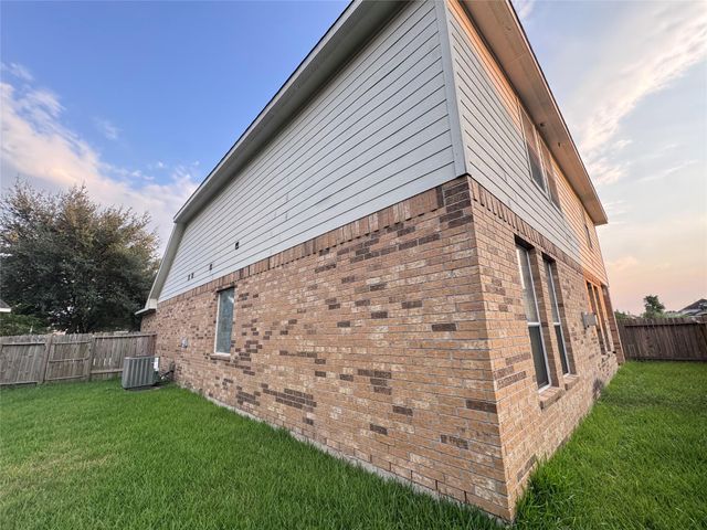 6718 Chester Oak Drive, Houston, TX 77083