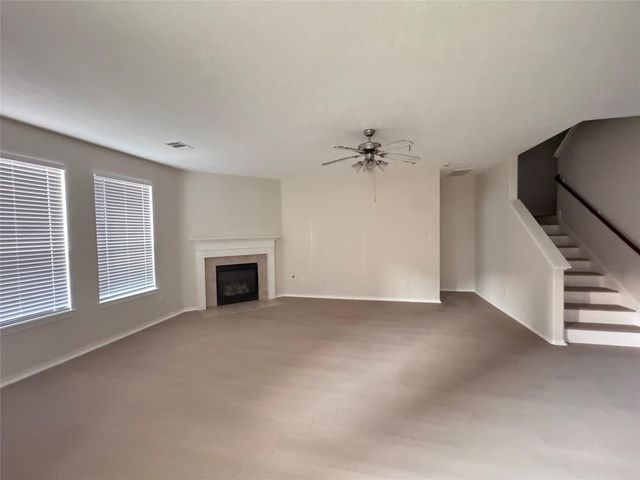 6718 Chester Oak Drive, Houston, TX 77083