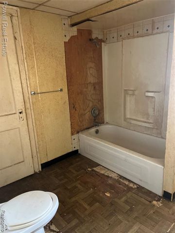 189 Tuxedo Street, Highland Park, MI 48203