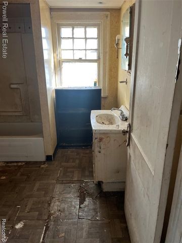 189 Tuxedo Street, Highland Park, MI 48203