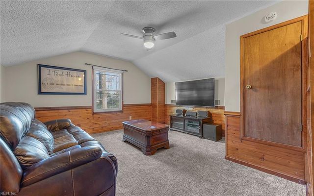 1219 Fairway DR, Chesapeake, VA 23320