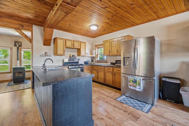 N5460 COLLIER ROAD, New London, WI 54961