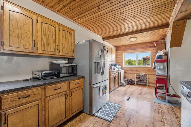 N5460 COLLIER ROAD, New London, WI 54961