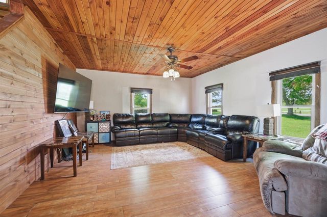 N5460 COLLIER ROAD, New London, WI 54961