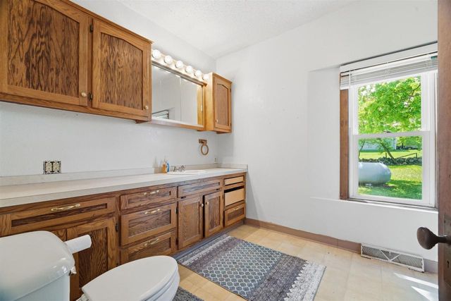 N5460 COLLIER ROAD, New London, WI 54961