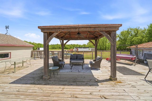 N5460 COLLIER ROAD, New London, WI 54961