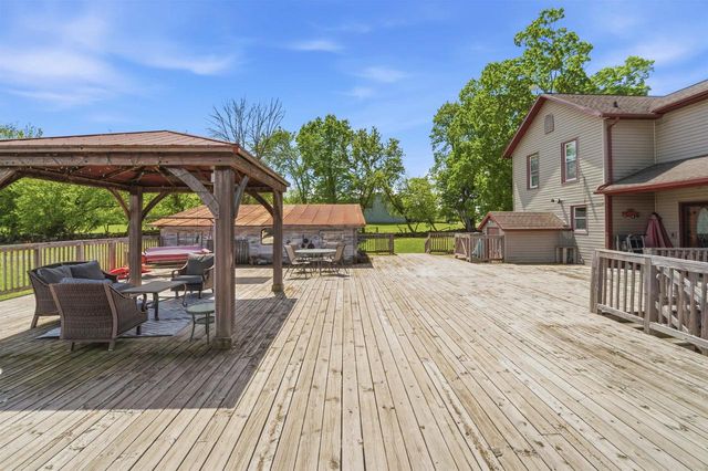 N5460 COLLIER ROAD, New London, WI 54961