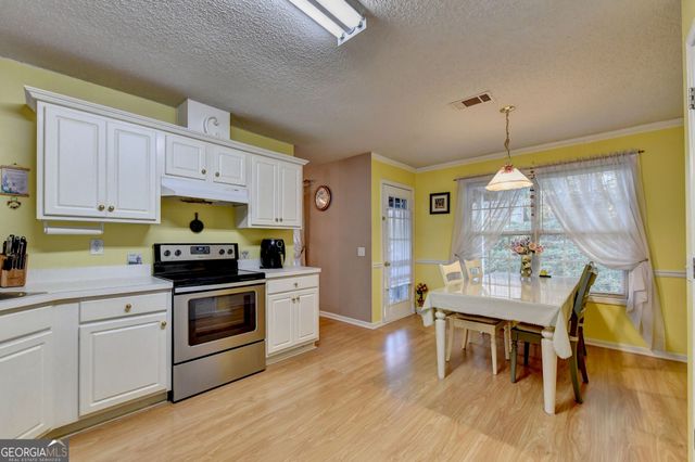6005 April Drive, Buford, GA 30518