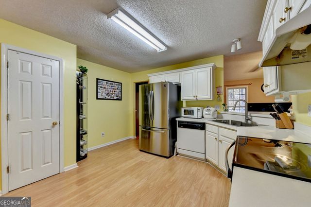 6005 April Drive, Buford, GA 30518