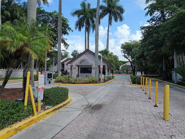 13967 SW 91st Ter 13967, Miami, FL 33186