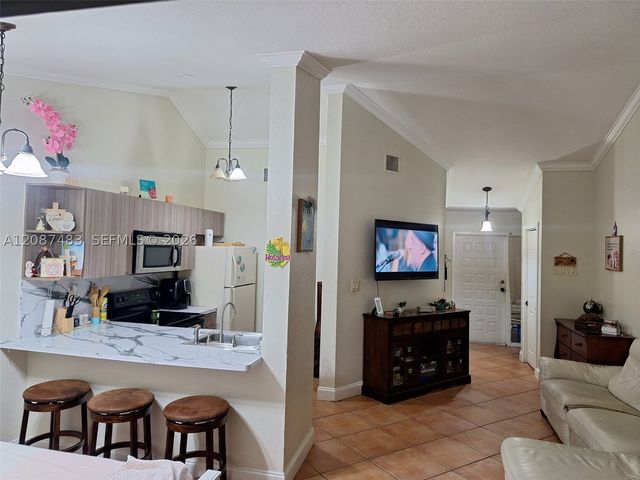 13967 SW 91st Ter 13967, Miami, FL 33186