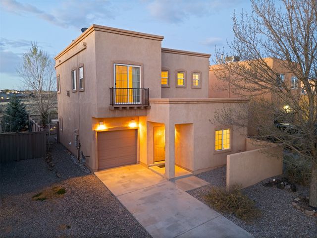 117 Carson Valley Way, Santa Fe, NM 87508