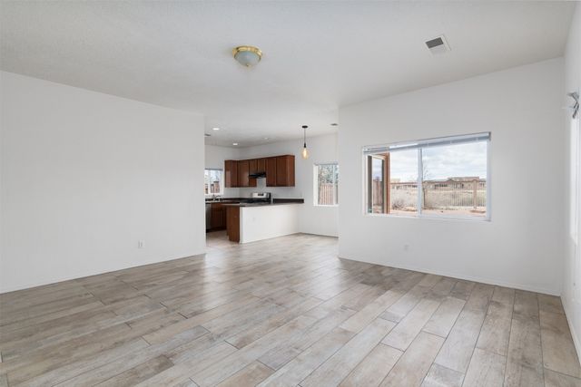 117 Carson Valley Way, Santa Fe, NM 87508