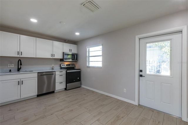 6521 S ENGLEWOOD AVENUE, Tampa, FL 33611