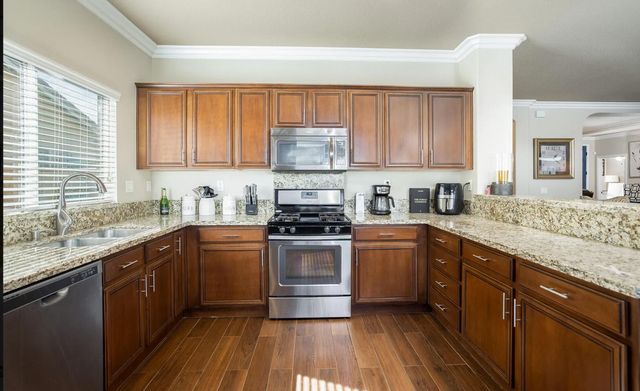 43150 W 28th Street, Lancaster, CA 93536