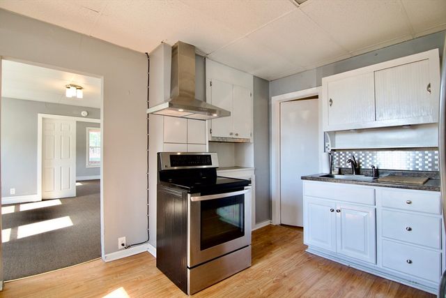 425 Taylor St 1, Springfield, MA 01105