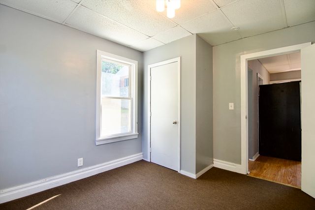 425 Taylor St 1, Springfield, MA 01105