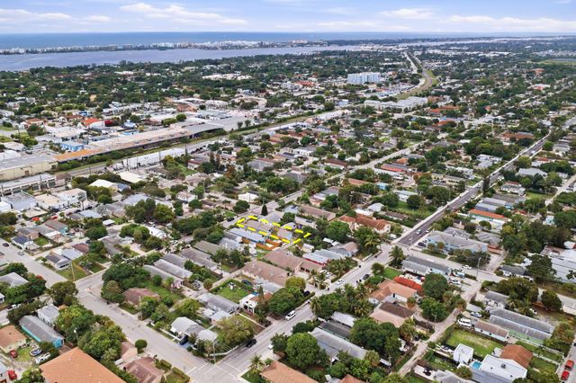 227 S E Street, Lake Worth Beach, FL 33460