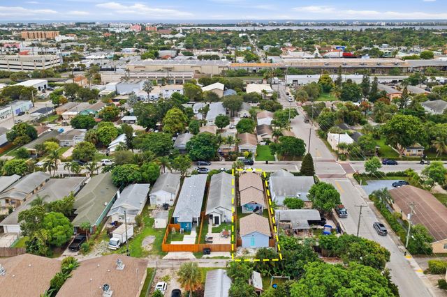 227 S E Street, Lake Worth Beach, FL 33460