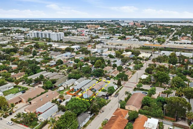 227 S E Street, Lake Worth Beach, FL 33460