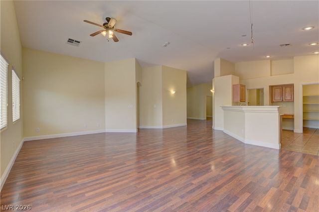 8893 Rio Grande Falls Avenue, Las Vegas, NV 89178