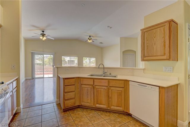 8893 Rio Grande Falls Avenue, Las Vegas, NV 89178