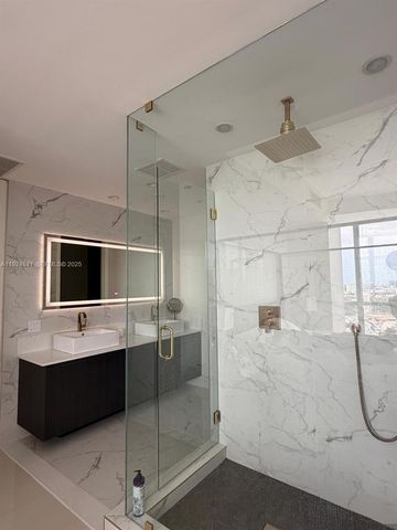 1100 Biscayne Blvd 2203, Miami, FL 33132