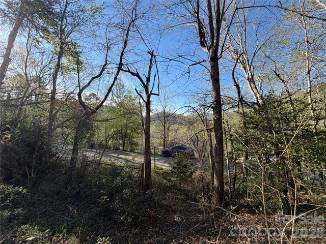 219 Bee Ridge Road, Asheville, NC 28803