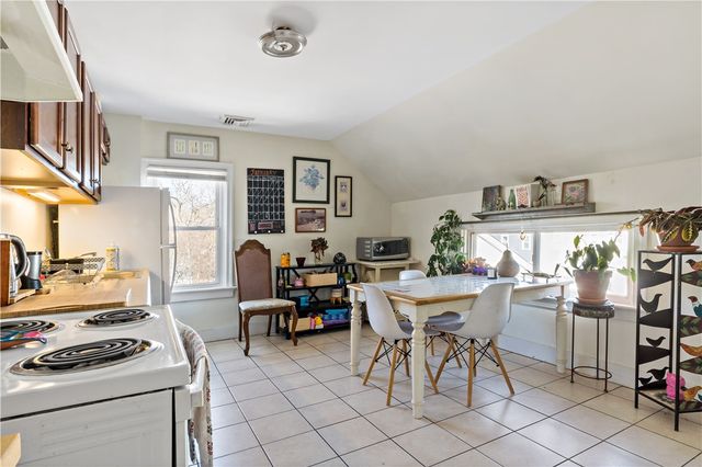 94 John Street, East Providence, RI 02914