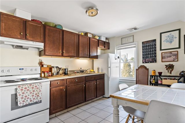 94 John Street, East Providence, RI 02914