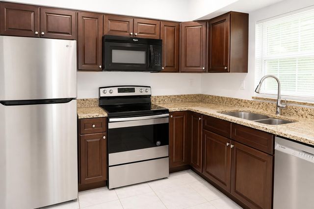 92 Lariat Circle, Boca Raton, FL 33487