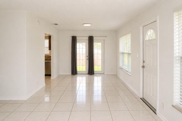 92 Lariat Circle, Boca Raton, FL 33487