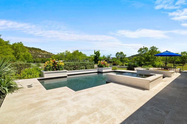 811 Wade RD, New Braunfels, TX 78132