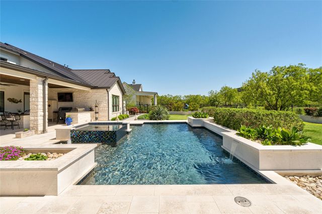 811 Wade RD, New Braunfels, TX 78132