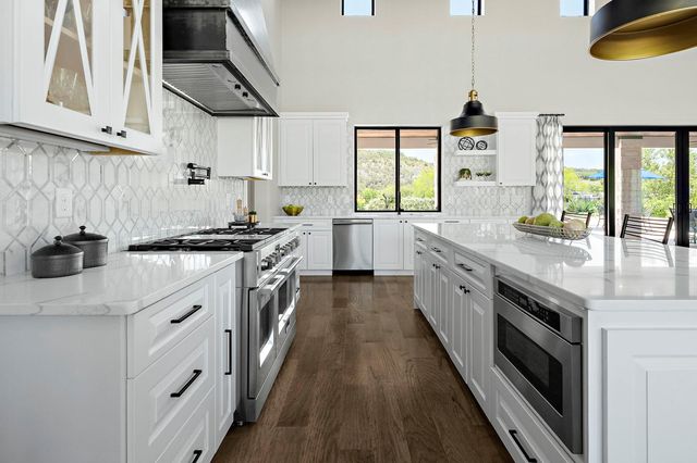 811 Wade RD, New Braunfels, TX 78132
